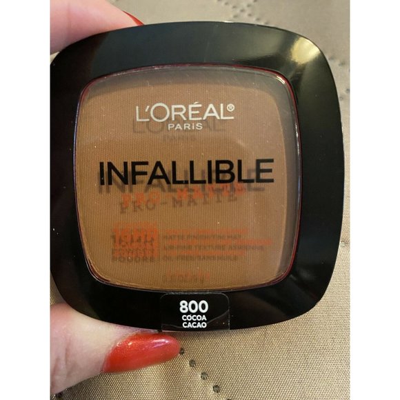 L'Oreal Infallible Pro-Matte 16Hr Foundation Press - Picture 1 of 2